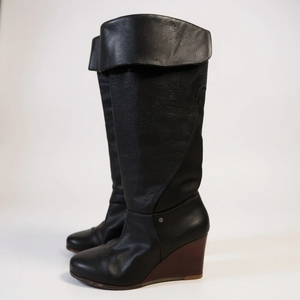 Authentic Ugg Australia Ravenna‎ black knee high weddge heel Boot Size 9